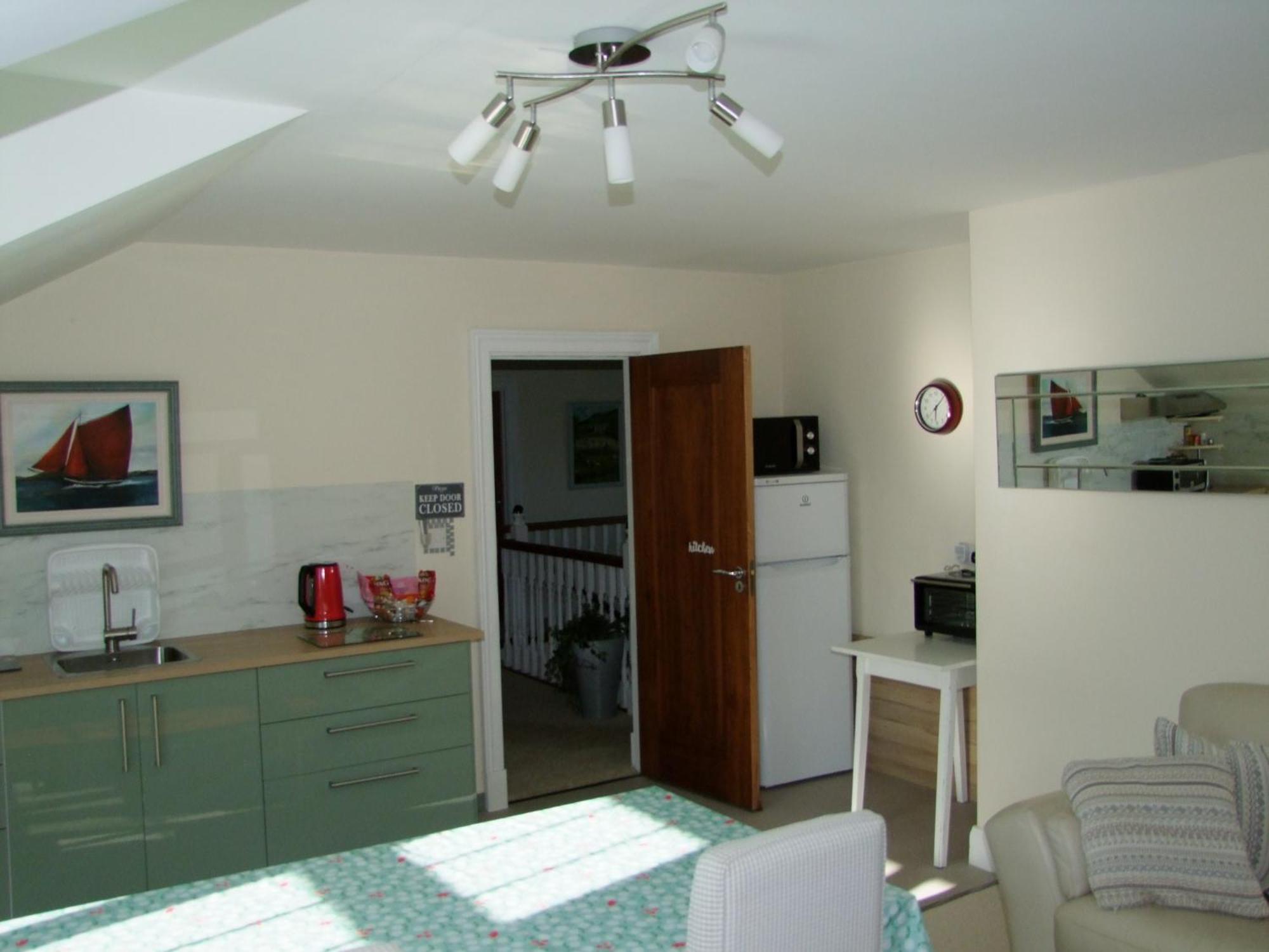 ראונדווד Glendalough Scenery Farmhouse מראה חיצוני תמונה